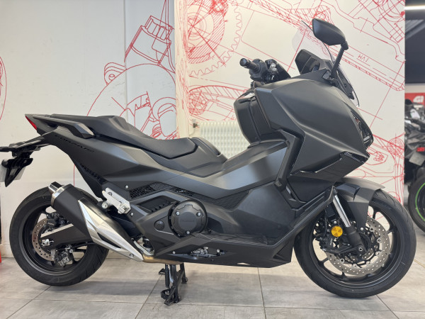 HONDA FORZA 750 - BRIDABLE A2 - 229€/MOIS*